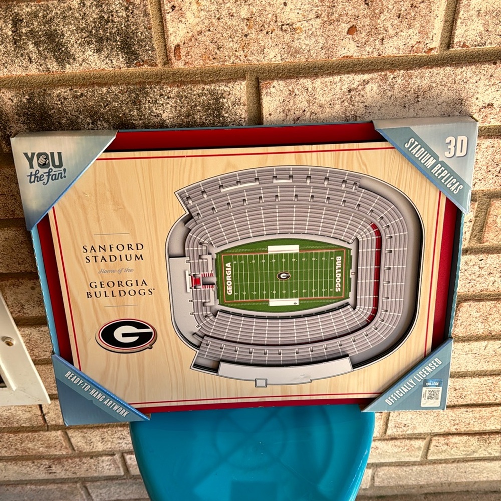 NEW Georgia Bulldogs Stadiumview 5 Layer 3D Wall Art NIB